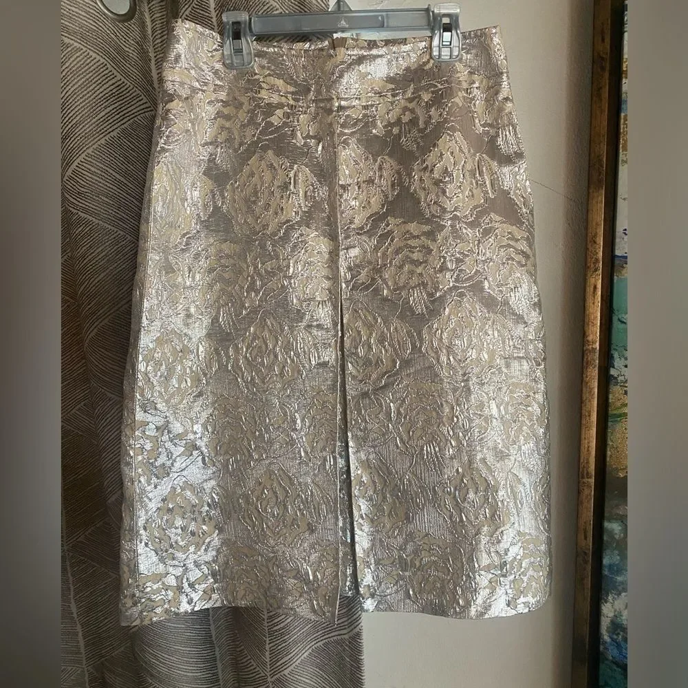 Barneys New York Skirt Sz 36 Brocade Floral  Silver Metallic Lined Made In Italy